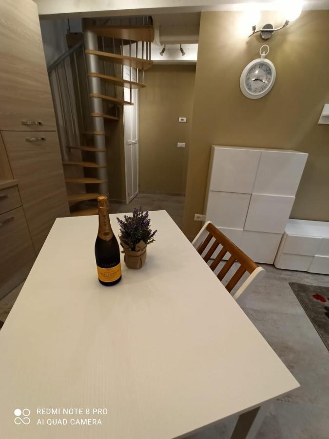 ורצ'לי Antico-Vicolo Appartamento Viviana מראה חיצוני תמונה